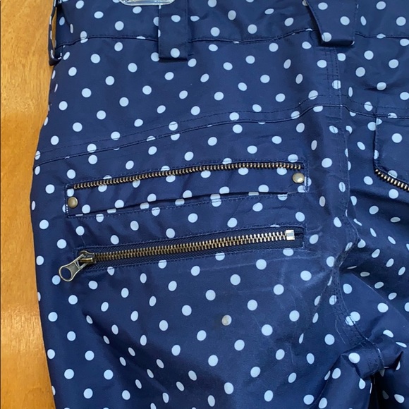 Barely Worn Snow & Ski Pants - Picture 3 of 4